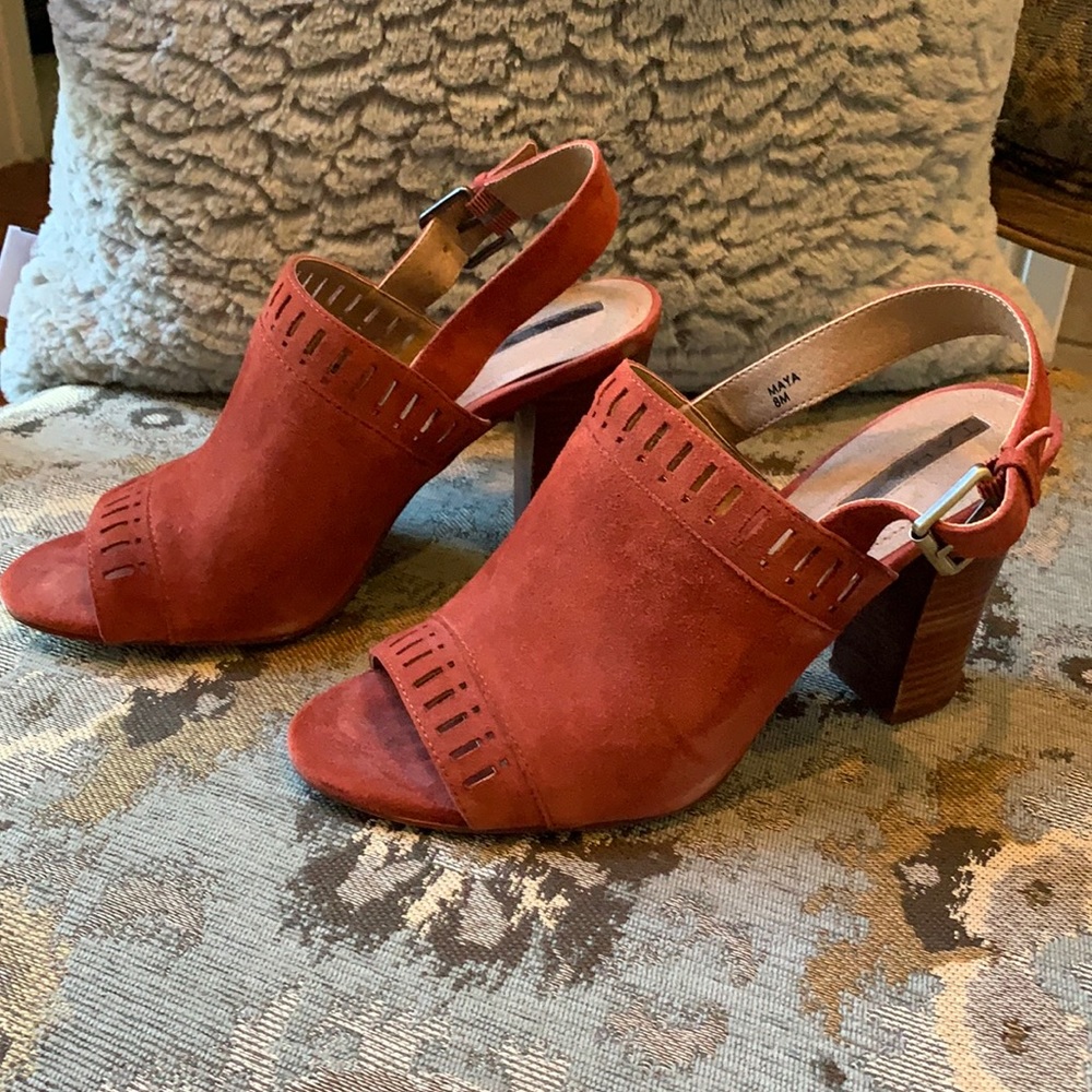 Tahari Suede/Leather Block Heel Sandals - Gently Worn!